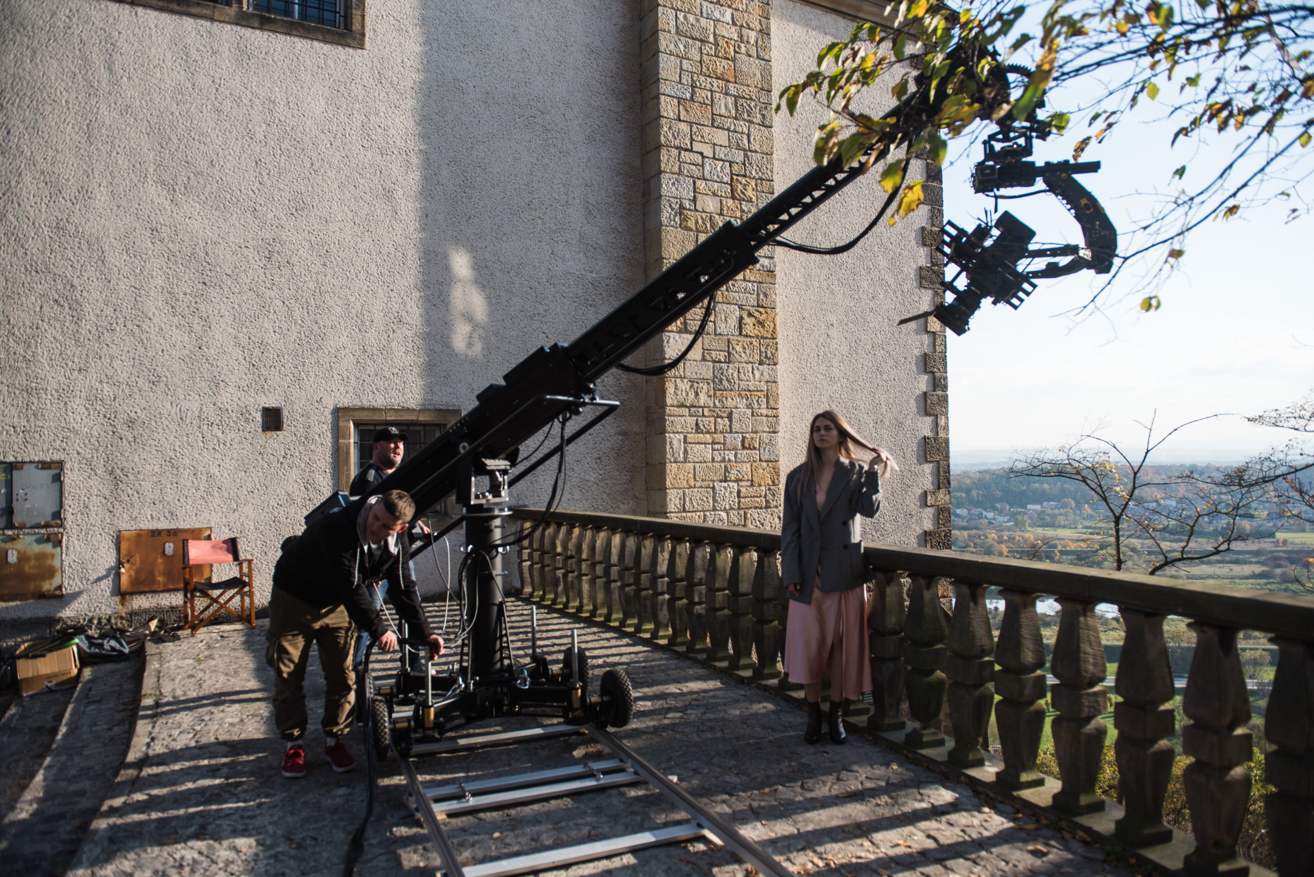Dźwig MovieBird i kamera Sony Venice na planie filmu kręconego podczas warsztatów Film Spring Open