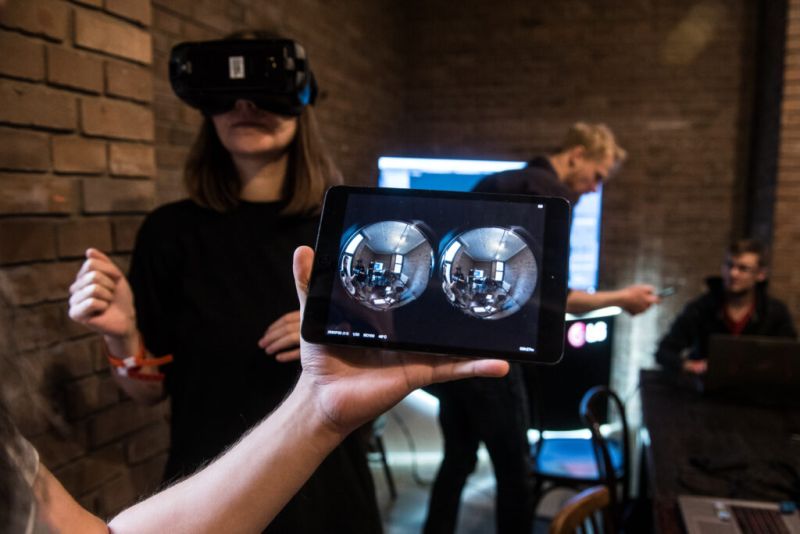 Warsztaty filmowe VR podczas Plenerów Film Spring Open w Krakowie dla młodych filmowców
