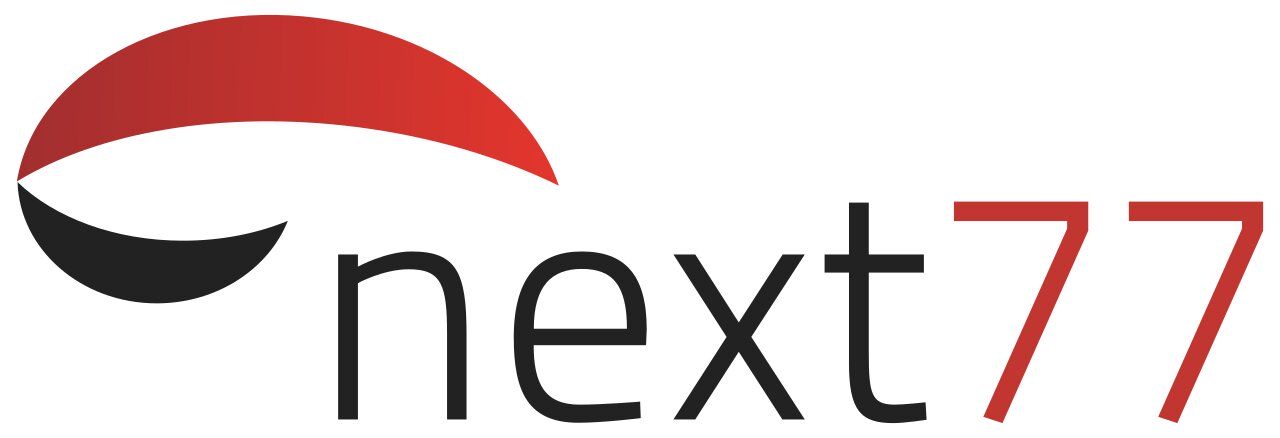 Logo firmy next7, czerwono-czarny napis